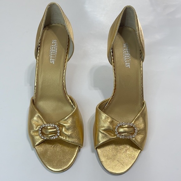 Seychelles Gold with Rhinestone Heels - Picture 2 of 14